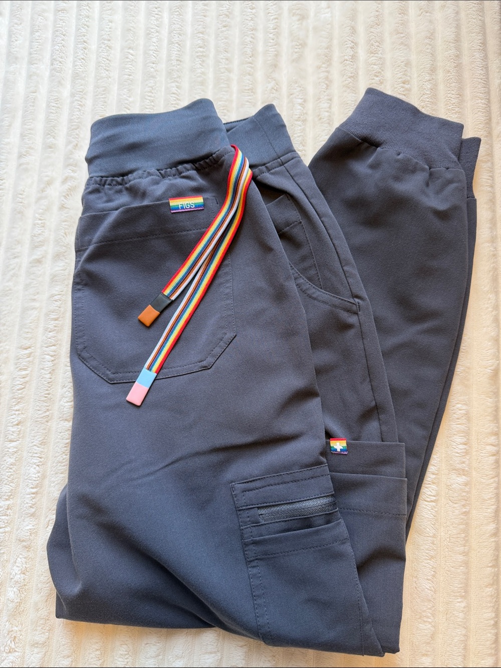 FIGS Women’s Rainbow Pride Scrub Set in Charcoal Grey - XS / XSP